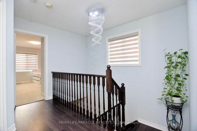 23 Falling Leaf Dr, House attached with 3 bedrooms, 4 bathrooms and 2 parking in Caledon ON | Image 13