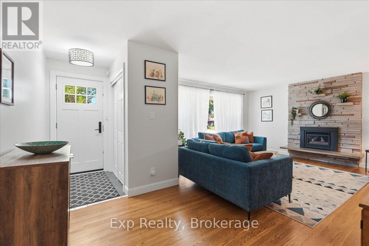 Residential Lease in Belleville (Belleville Ward) 3