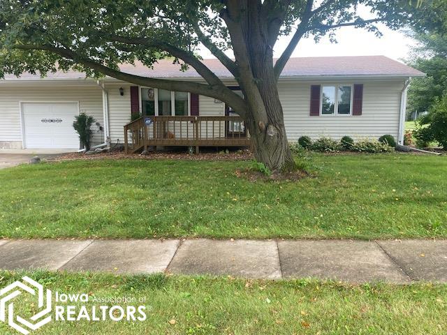 Warren St, Mount Pleasant, IA 52641