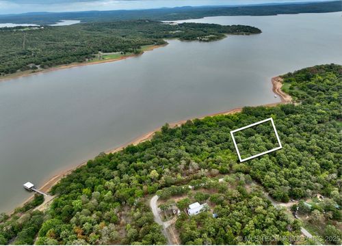 2 Estate Dr, Canadian, OK, 74425 | Card Image