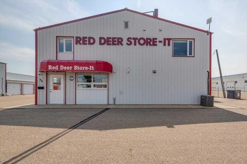89 Poplar St, Red Deer County, AB, T4E1B4 | Card Image