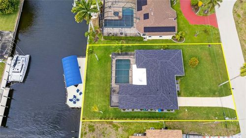 1722 Se 28th St, Cape Coral, FL, 33904 | Card Image