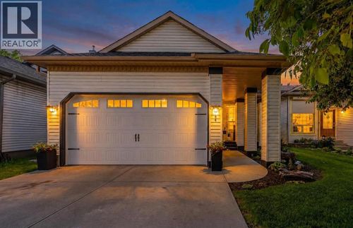 44 Douglas Glen Pl Se, Calgary, AB, T2Z2M9 | Card Image