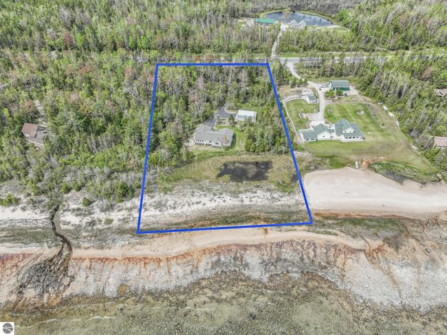 21495 Us Highway 23 N, House other with 2 bedrooms, 2 bathrooms and null parking in Millersburg MI | Image 6