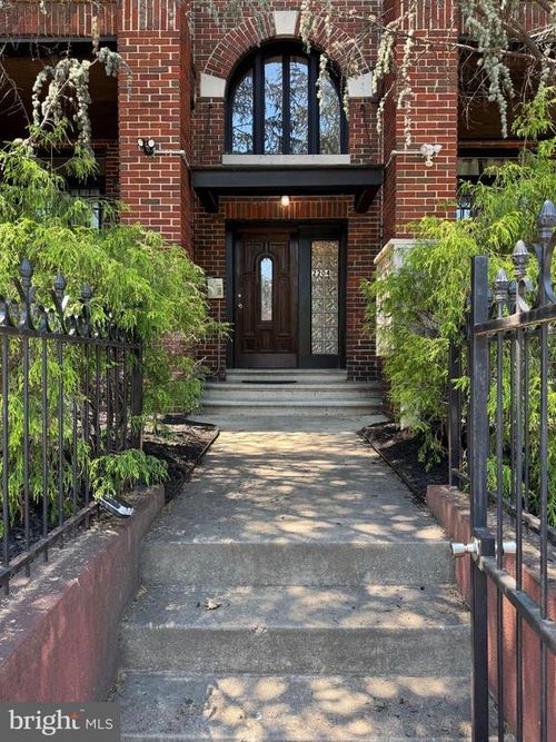 102-2204 Park Ave, BALTIMORE, MD, 21217-4870 | Card Image