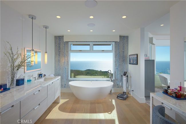 B - 34385 Dana Strand Rd, Condo with 3 bedrooms, 4 bathrooms and 7 parking in Dana Point CA | Image 18