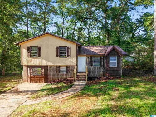 125 Greenridge Ter, Hueytown, AL, 35023-3706 | Card Image