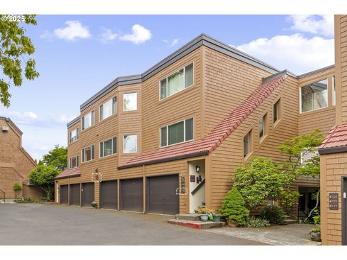 125 Oswego Smt, Lake Oswego, OR, 97035-1062 | Card Image