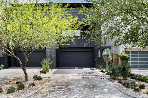 b-2117 Elmen St, Houston, TX, 77019-6801 | Card Image