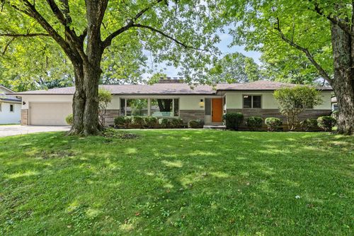3885 Overdale Dr, Upper Arlington, OH, 43220-4750 | Card Image