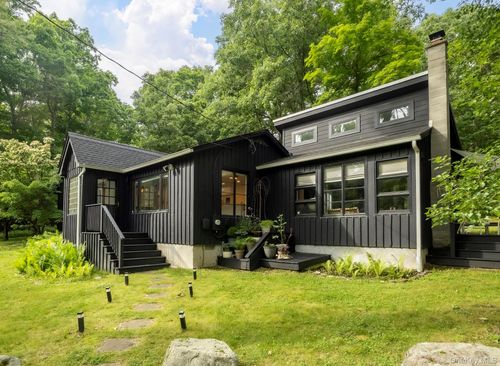 46 E Pond Lilly Rd, Ancram, NY, 12502-5100 | Card Image