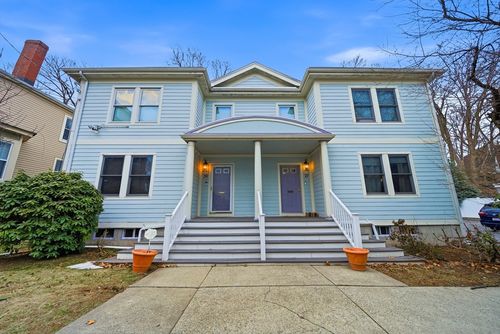 39-39 Hawthorne St, Boston, MA, 02119-1452 | Card Image