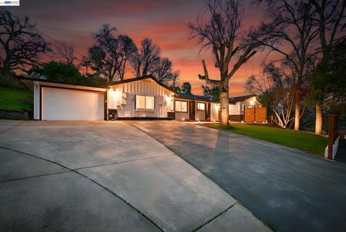 209 209 Gerry Ct, Walnut Creek, CA, 94596 | Card Image