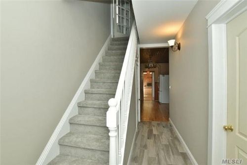 614 6th Ave, E Northport, NY, 11731 | Card Image