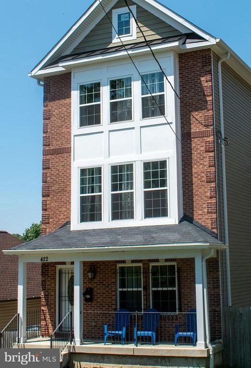 422 60th St Ne, WASHINGTON, DC, 20019-2818 | Card Image