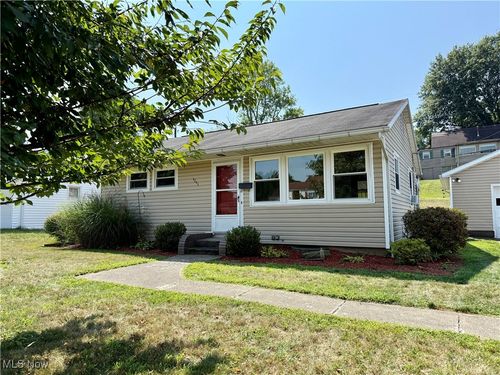 1711 Adams St, Coshocton, OH, 43812-1840 | Card Image