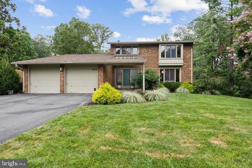 1416 Wolftrap Run Rd, VIENNA, VA, 22182-1736 | Card Image