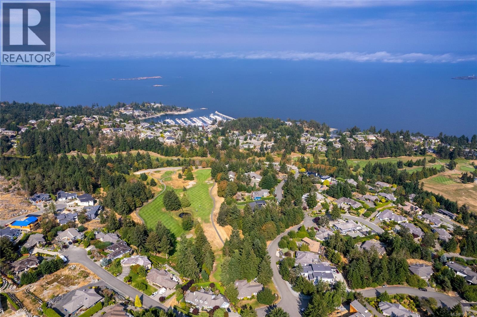 Residential in Nanoose Bay 5