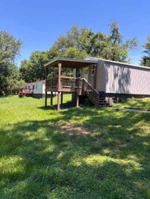 1005 Ross Ln, Clarksville, TN, 37042-6845 | Card Image