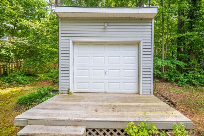 View of detached garage | Image 28