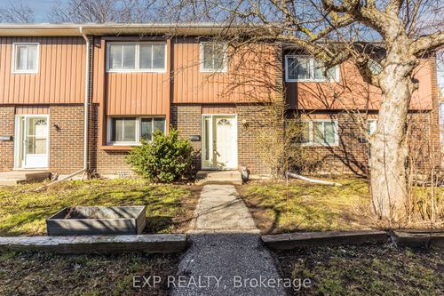 102-121 University Ave E, Waterloo, ON, N2J4J1 | Card Image