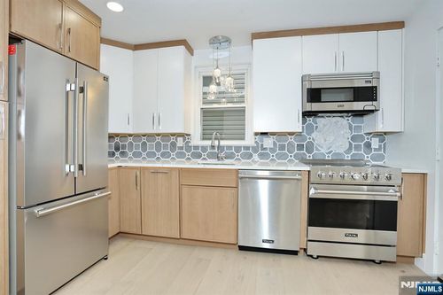 105 Summit Ave, Garfield, NJ, 07026-2815 | Card Image