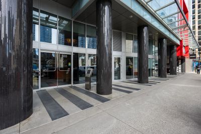 1112 - 833 Seymour St, Condo with 1 bedrooms, 1 bathrooms and null parking in Vancouver BC | Image 3