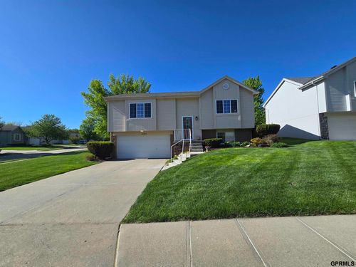 14903 Wirt St, Omaha, NE, 68116-8164 | Card Image