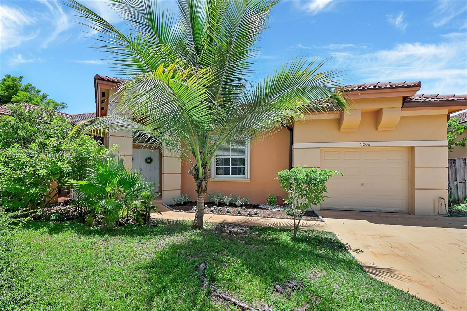 214th Ln, Cutler Bay, FL 33189