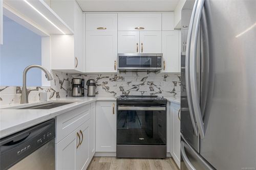 10-1906 Bowen Rd, Nanaimo, BC, V9S5S6 | Card Image