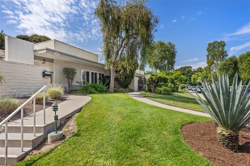 c-956 Calle Aragon, Laguna Woods, CA, 92637-3460 | Card Image