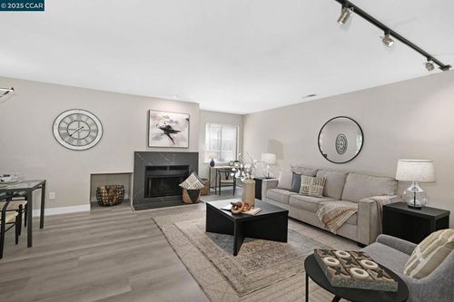 650 Fig Tree Ln, Martinez, CA, 94553-4187 | Card Image