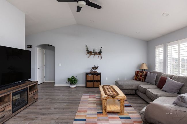 115 Bluecrest Pl, House other with 5 bedrooms, 3 bathrooms and null parking in Spring Creek NV | Image 11