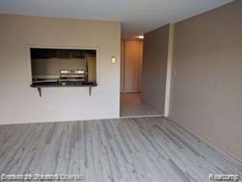 apt-601-22700 Garrison St, Dearborn, MI, 48124-2025 | Card Image