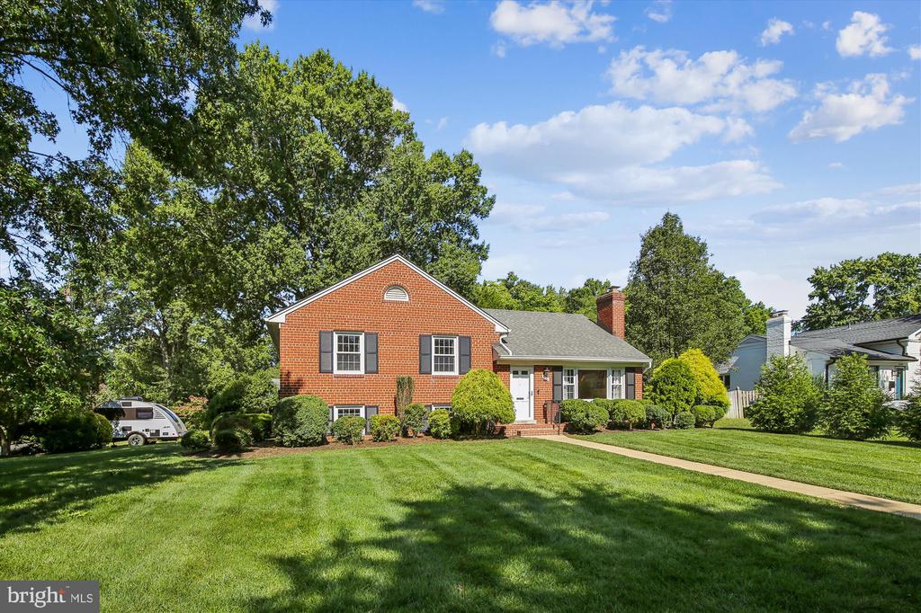 Princeton Dr, Alexandria, VA 22307