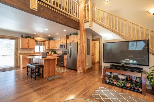 Looking towards kitchen | Image 106