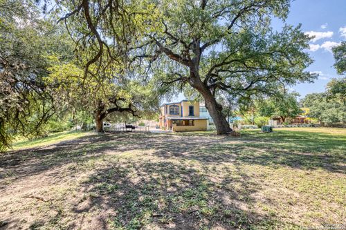 155 Avenida Juarez, Brackettville, TX, 78832-5007 | Card Image