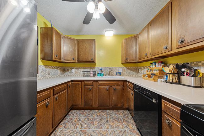 2413 Larson Ave, House other with 4 bedrooms, 2 bathrooms and null parking in Albert Lea MN | Image 5