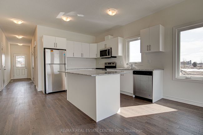83 Cheryl Ave, House attached with 2 bedrooms, 2 bathrooms and 1 parking in Atwood ON | Image 7