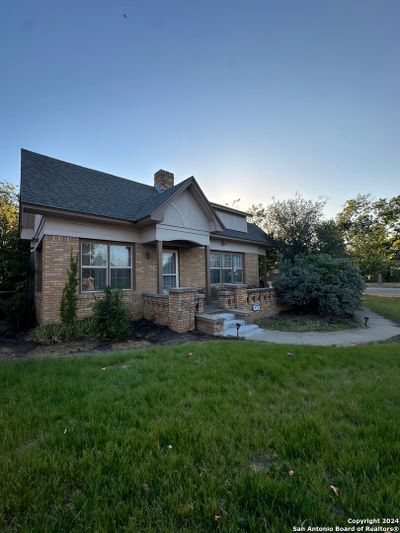 301 S Madison, House other with 3 bedrooms, 2 bathrooms and null parking in San Angelo TX | Image 2