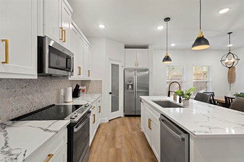 3122 Chihuahua Ave, Dallas, TX, 75212-3847 | Card Image