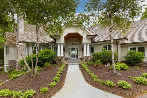 6060 Ridge Rd, Shorewood, MN, 55331-6025 | Card Image