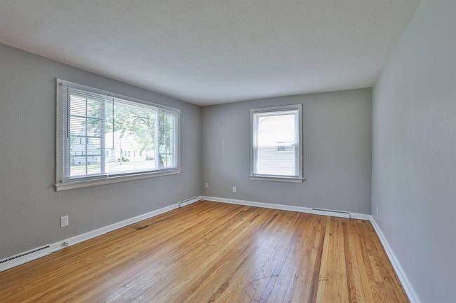 004-Living-Room | Image 4