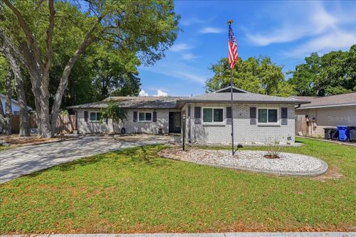 3809 Parkside Dr, VALRICO, FL, 33594-5313 | Card Image