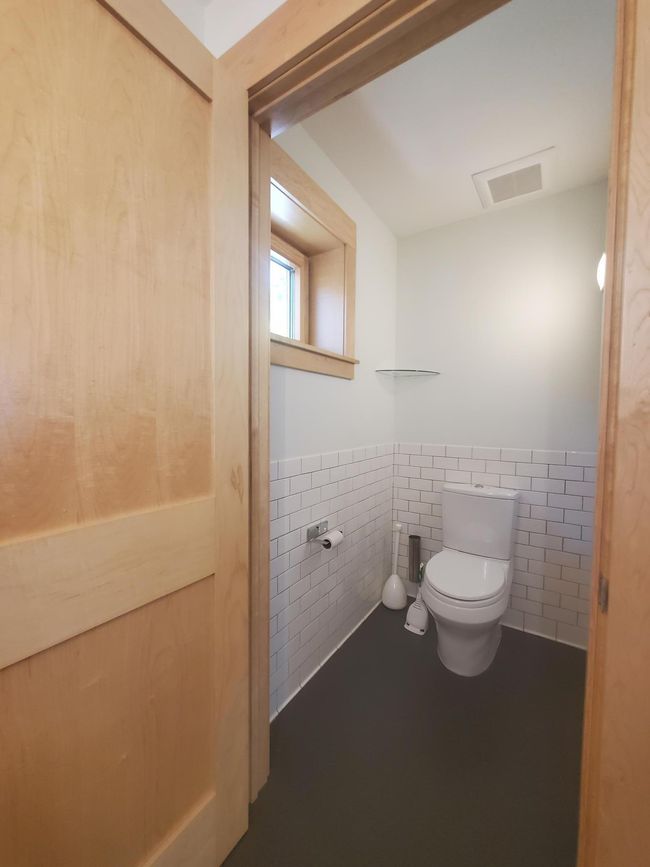 Upper level water closet | Image 26