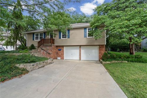 106 N Cleveland Ave, Belton, MO, 64012-1803 | Card Image
