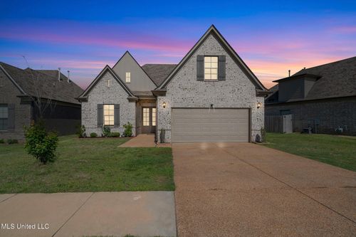 7785 Parkridge Dr, Southaven, MS, 38671-1968 | Card Image