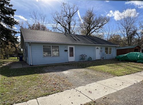 902 E 13th Street, Ashtabula, OH, 44004 | Card Image