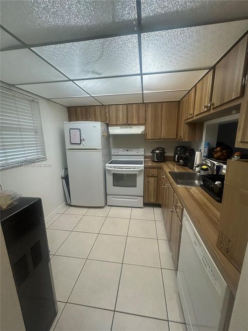 203-10875 Sw 112th Ave, Miami, FL, 33176-3223 | Card Image