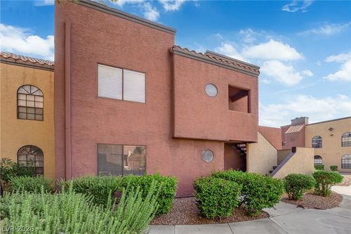 124-4050 Pacific Harbors Dr, Las Vegas, NV, 89121-4135 | Card Image